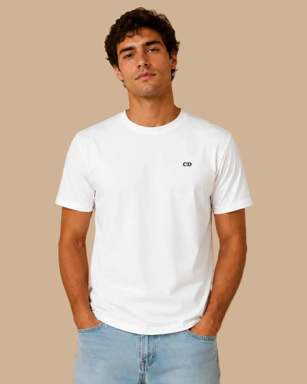 Front view of the white oversized Cabeça Dura graphic T-shirt by Augusta Store